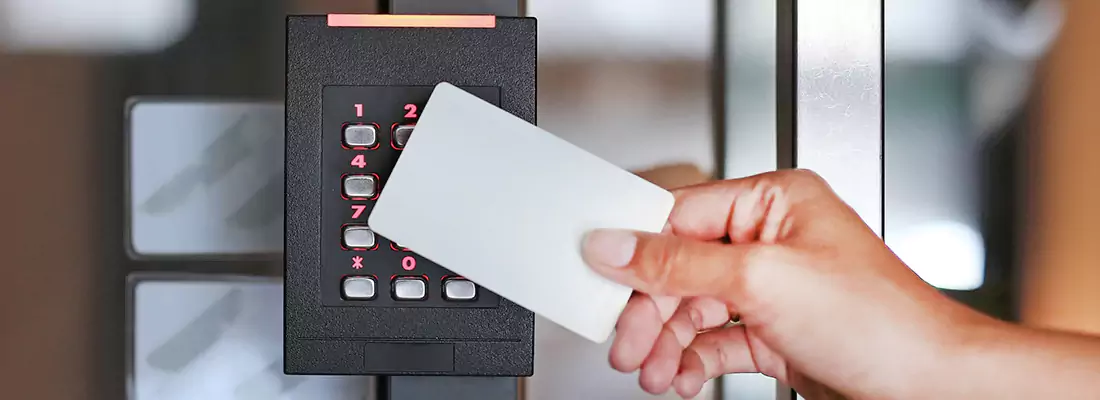 Benefits of Card Lock Readers for Properties in St. Petersburg, FL
